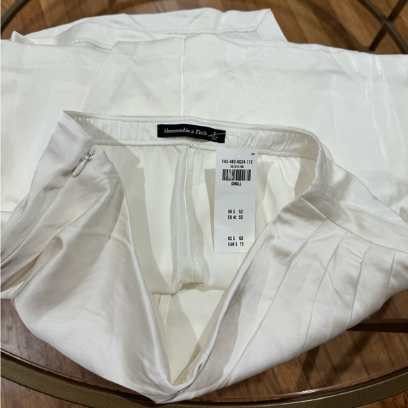 abercrombie and fitch satin draped mini skort in white - Picture 9 of 9